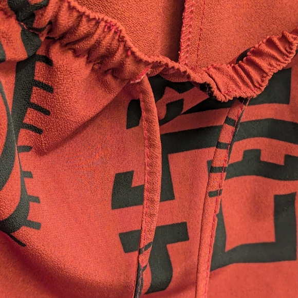 XL Ladies Ashro African Patterned Three Piece Cranberry and Black Geometric Set - Picture 6 of 10